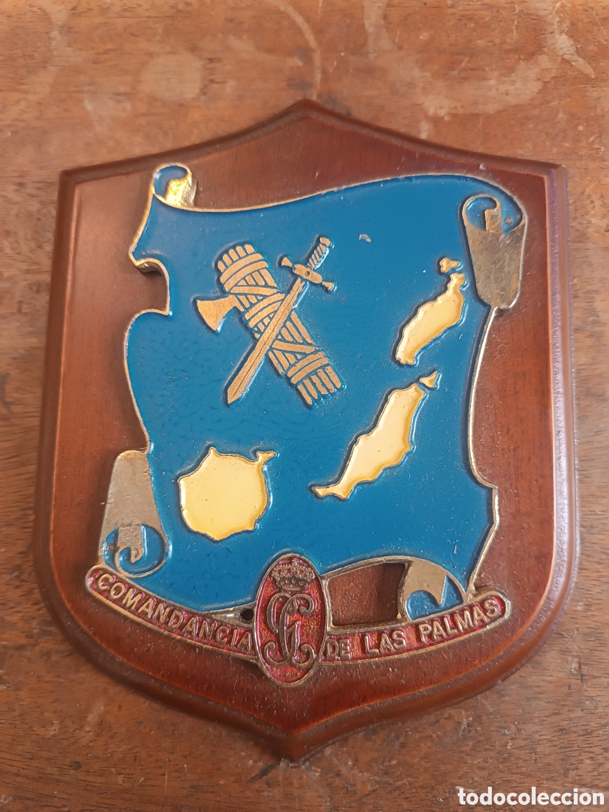 Militaria: Metopa comandancia de la Guardia civil de las Palmas