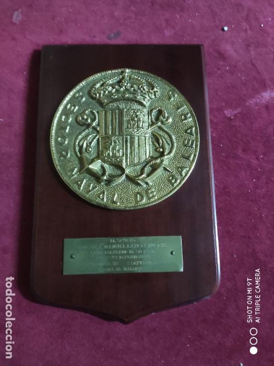 Military Antiques: metopa sector naval de baleares en bronce y madera 27x 17 cm