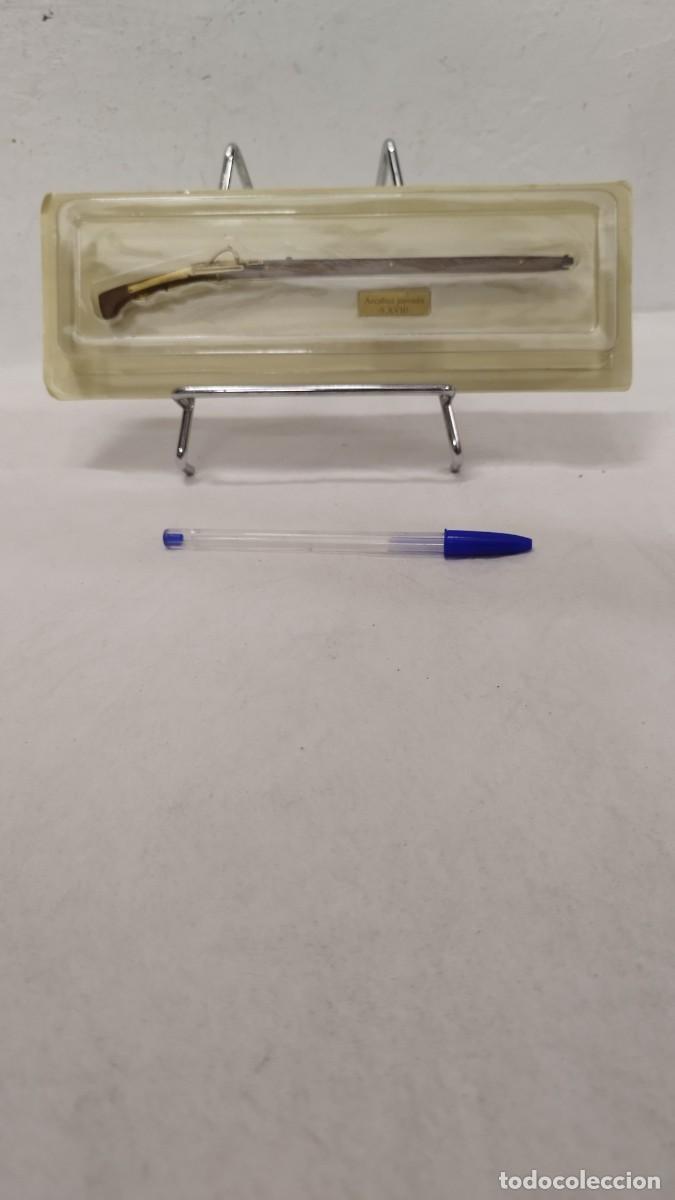 Militaria: ANTIGUA ARMA Arcabuz japon&eacute;s -S.XVIII- DE COLECCION EN MINIATURA EN SU BLISTER SIN ABRIR