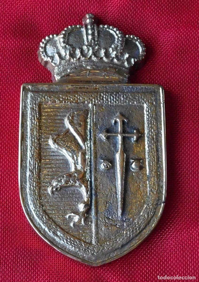 Militaria: Antiguo Escudo Brigada Aerotransportable - Bronce -