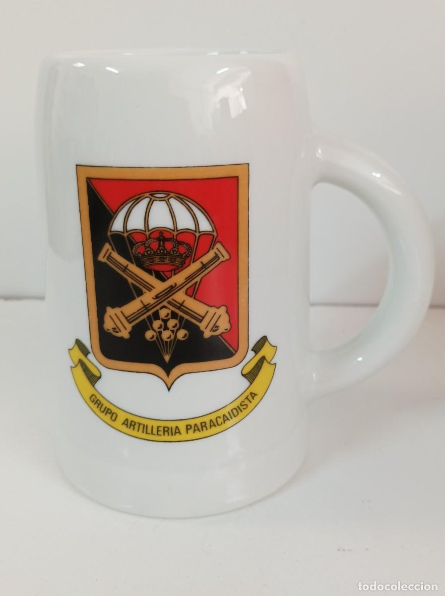 Military Antiques: Jarra cer&aacute;mica. GRUPO ARTILLERIA PARACAIDISTA.