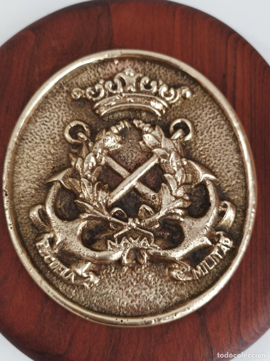 Military Antiques: Metopa naval. ESCUELA NAVAL MILITAR. Bronce sobre madera.