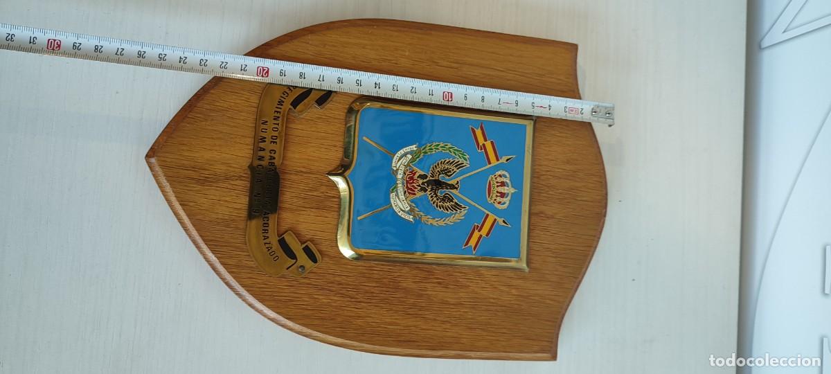 Military Antiques: Magnifica metopa militar polic&iacute;a Nacional