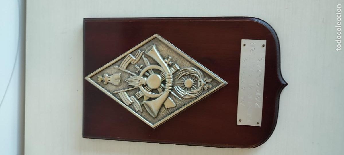 Military Antiques: Magnifica metopa militar polic&iacute;a Nacional