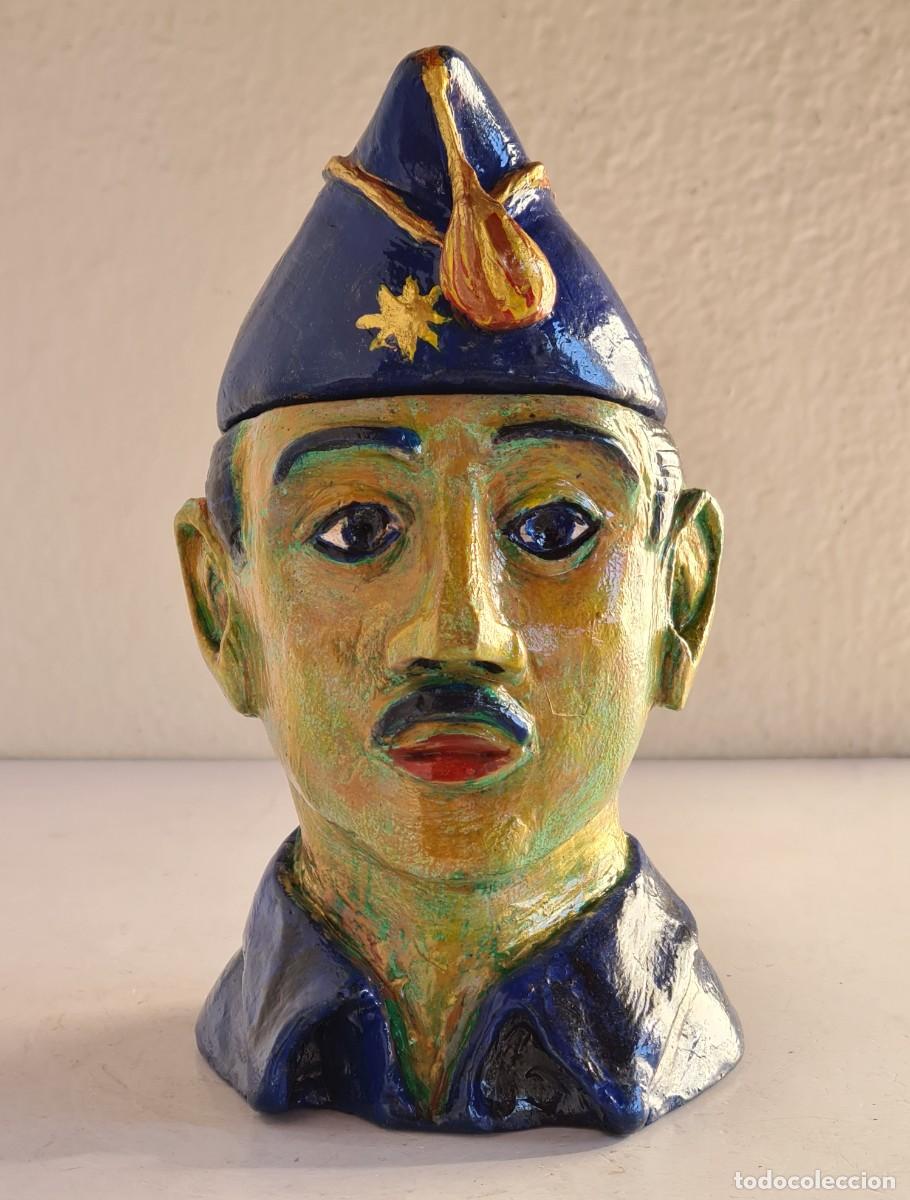 Militaria: Tabaquera Cer&aacute;mica Busto Franco Legionario Comandante Legi&oacute;n firma A. Moliner Bandera Tercio Militar