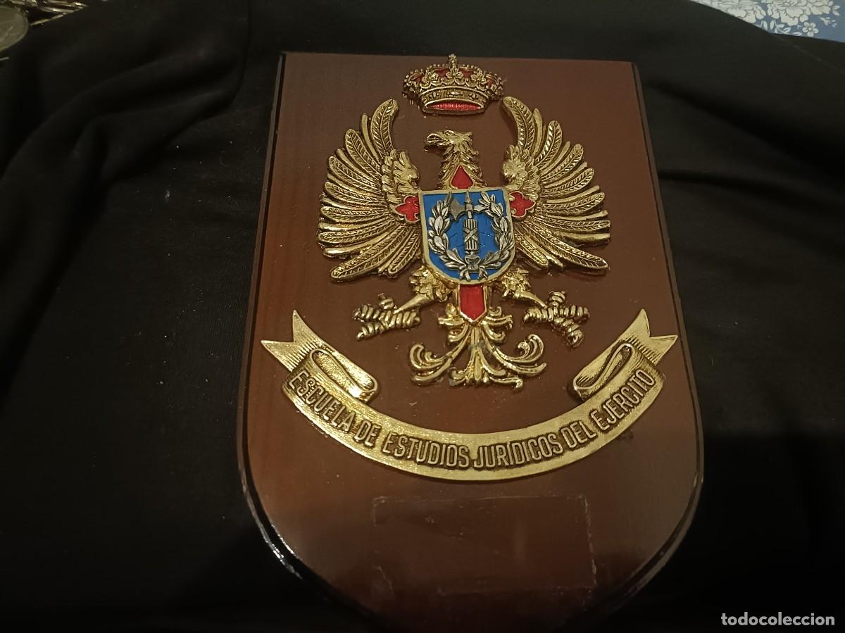 Military Antiques: Antigua metopa de la escuela estudios jur&iacute;dicos del Ej&eacute;rcito