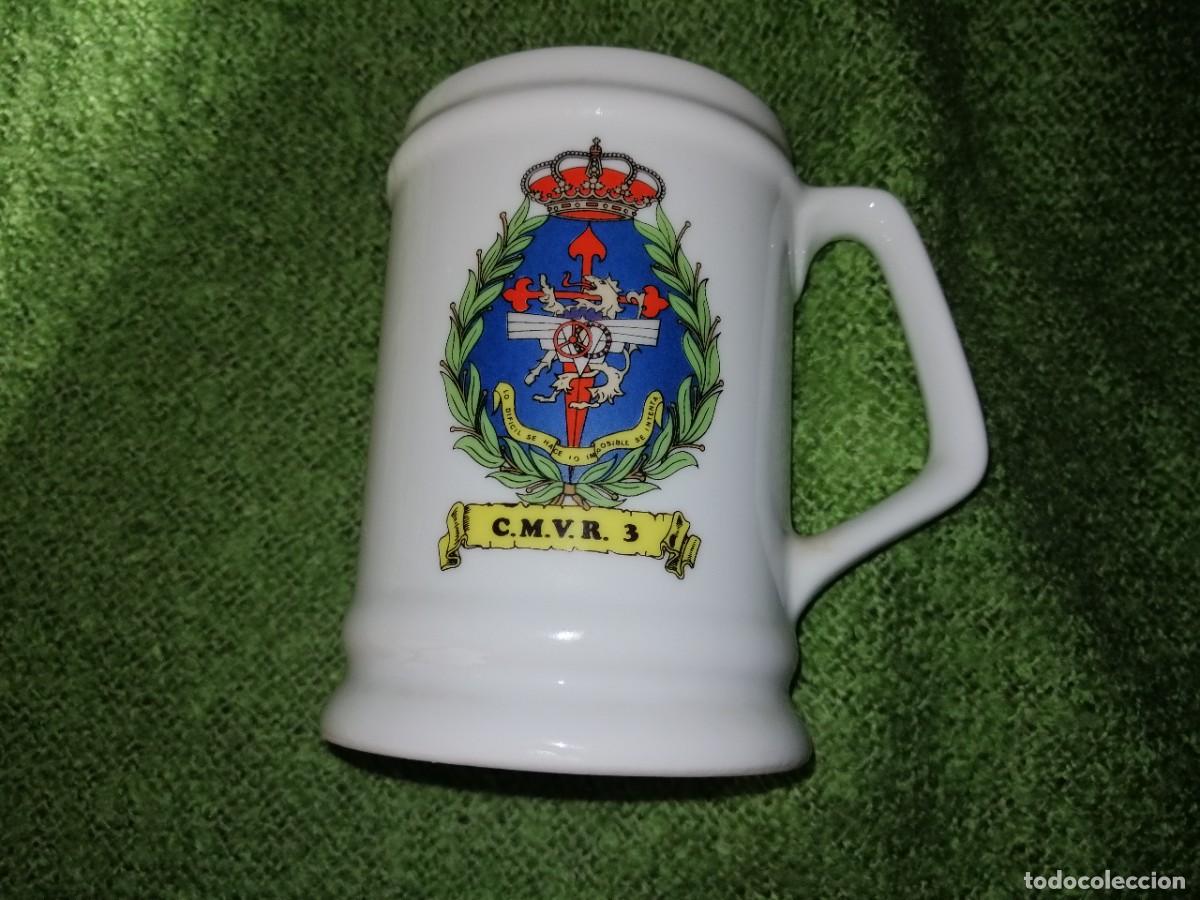 Militaria: Jarra C.M.V.R. 3