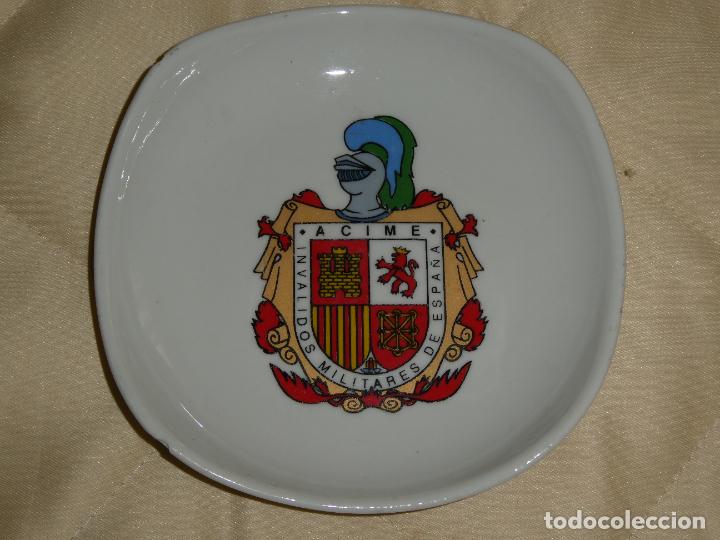 Militaria: CENICERO MILITAR DE CER&Aacute;MICA. ACIME INV&Aacute;LIDOS MILITARES DE ESPA&Ntilde;A. 13CM. 190GR