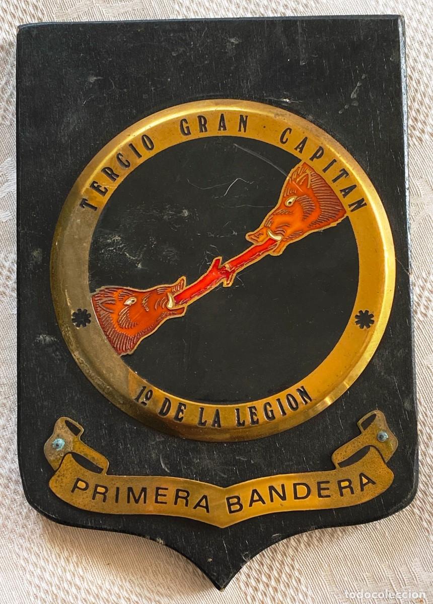 Militaria: Metopa La Legi&oacute;n. Tercio GRAN CAPITAN, 1&ordm; de la Legion, Primera Bandera, mide 20 x 13,5 cms.,