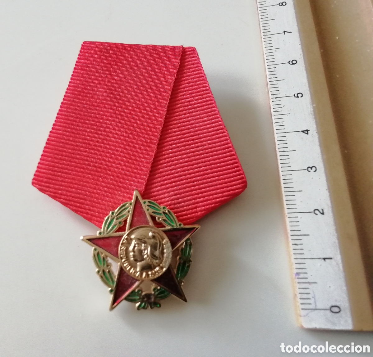 Militaria: MEDALLA DE LA REP&Uacute;BLICA A SUS HEROES, LAUREADA DE MADRID