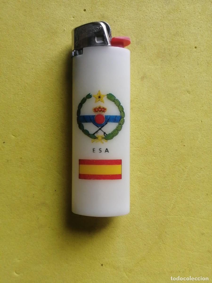 Militaria: Mechero militar ESA