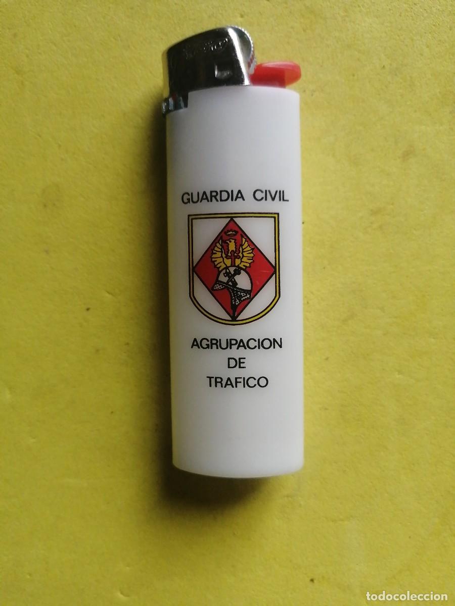 Militaria: Mechero Guardia Civil. Agrupaci&oacute;n de Tr&aacute;fico