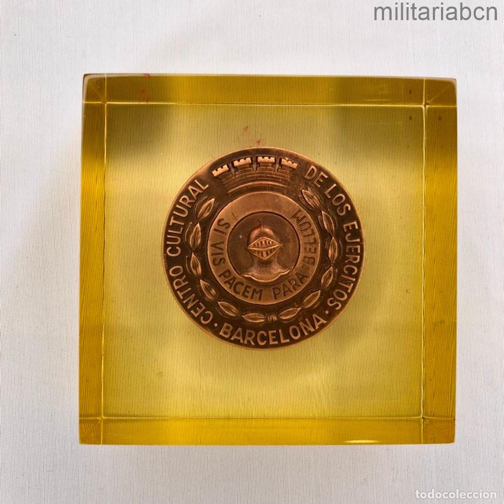 Military Antiques: Medalla de mano del Centro Cultural de los Ej&eacute;rcitos, Barcelona