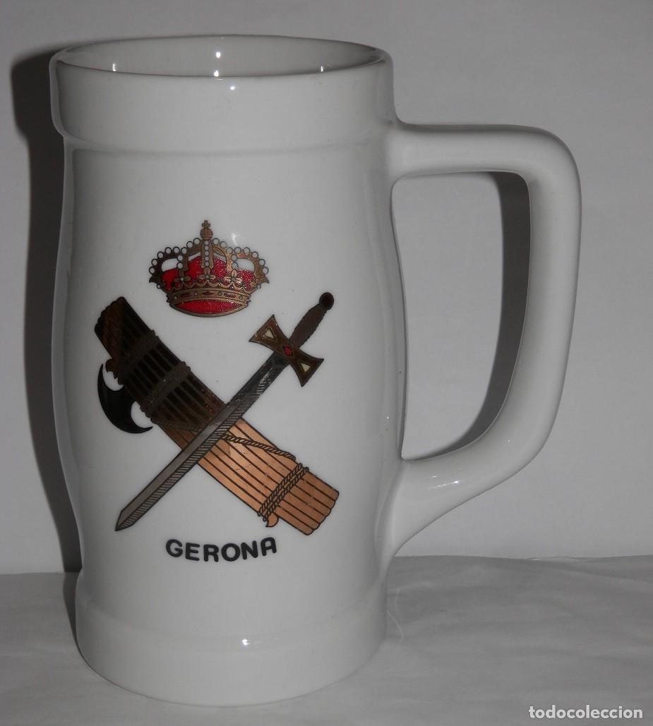 Militaria: JARRA MILITAR DE GERONA