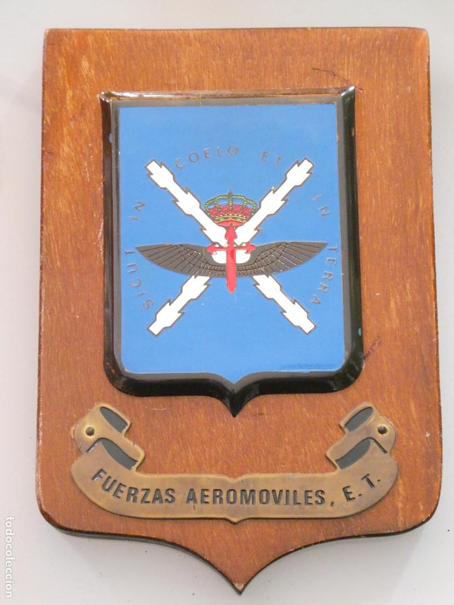 Militaria: METOPA CUADRO MILITAR. FAMET FUERZAS AEROM&Oacute;VILES DEL EJ&Eacute;RCITO. 20CM. 210GR