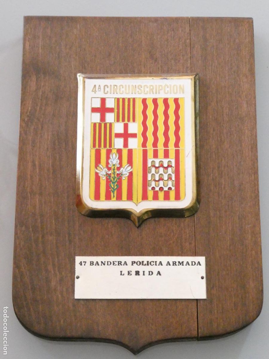 Military Antiques: METOPA CUADRO MILITAR. POLIC&Iacute;A ARMADA 47 BANDERA L&Eacute;RIDA. 4&ordf; CIRCUNSCRIPCI&Oacute;N . 25CM. 600GR