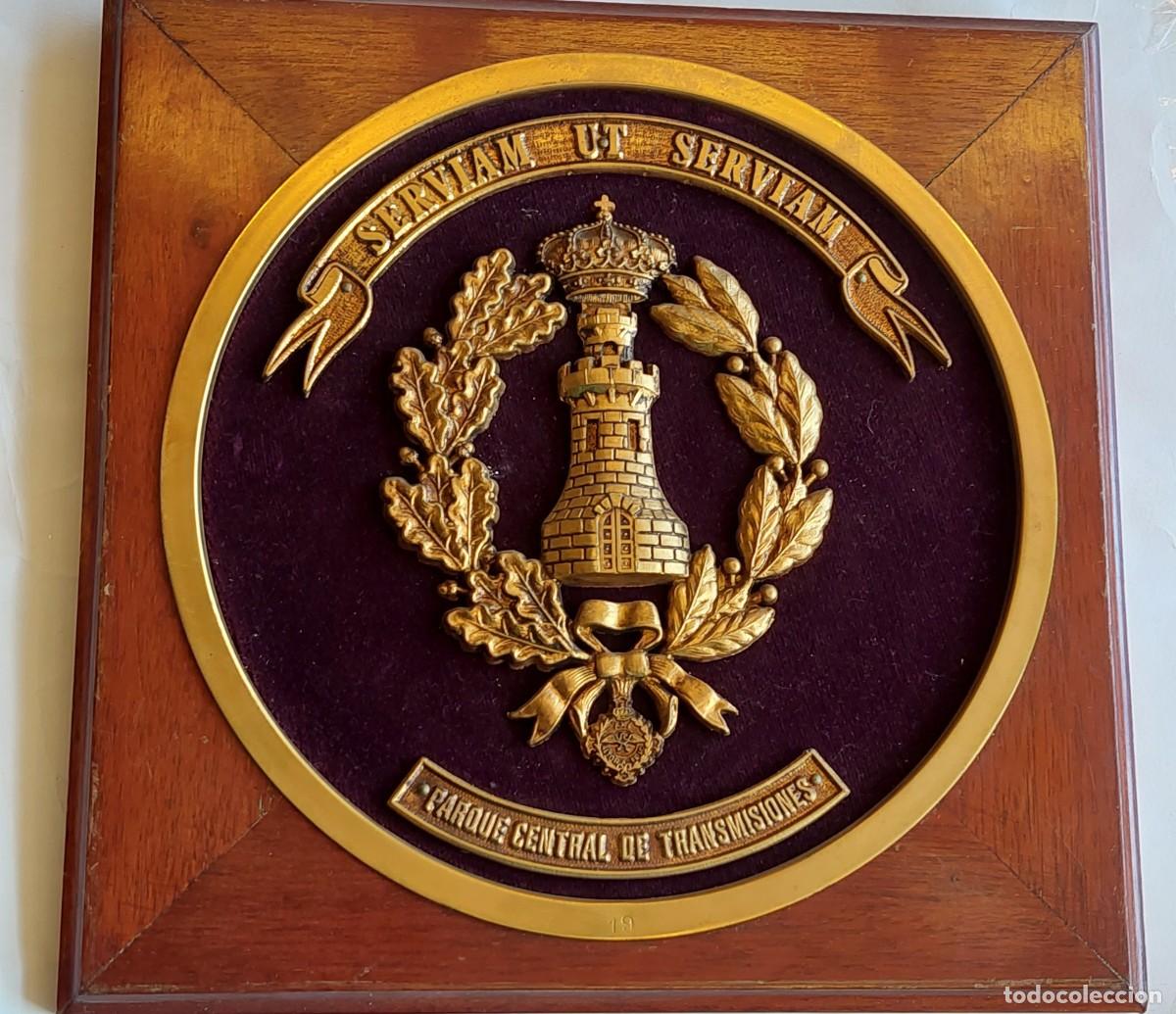 Military Antiques: Metopa del Parque central de transmisiones