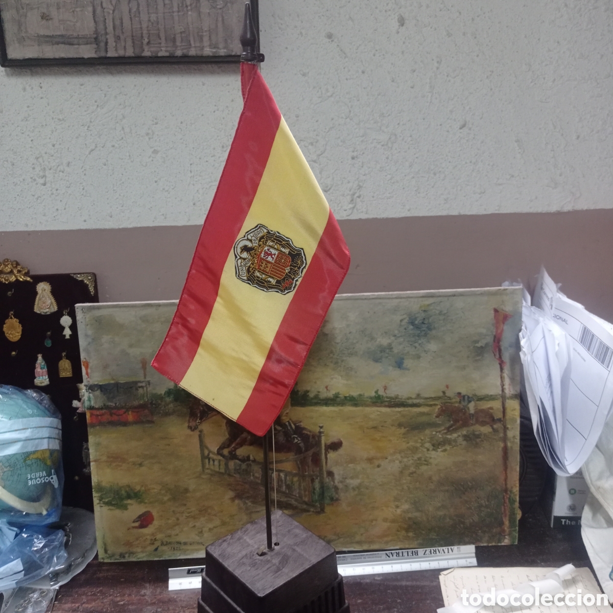 Militaria: Bander&iacute;n Espa&ntilde;a con el Aguila epoca de Franco.