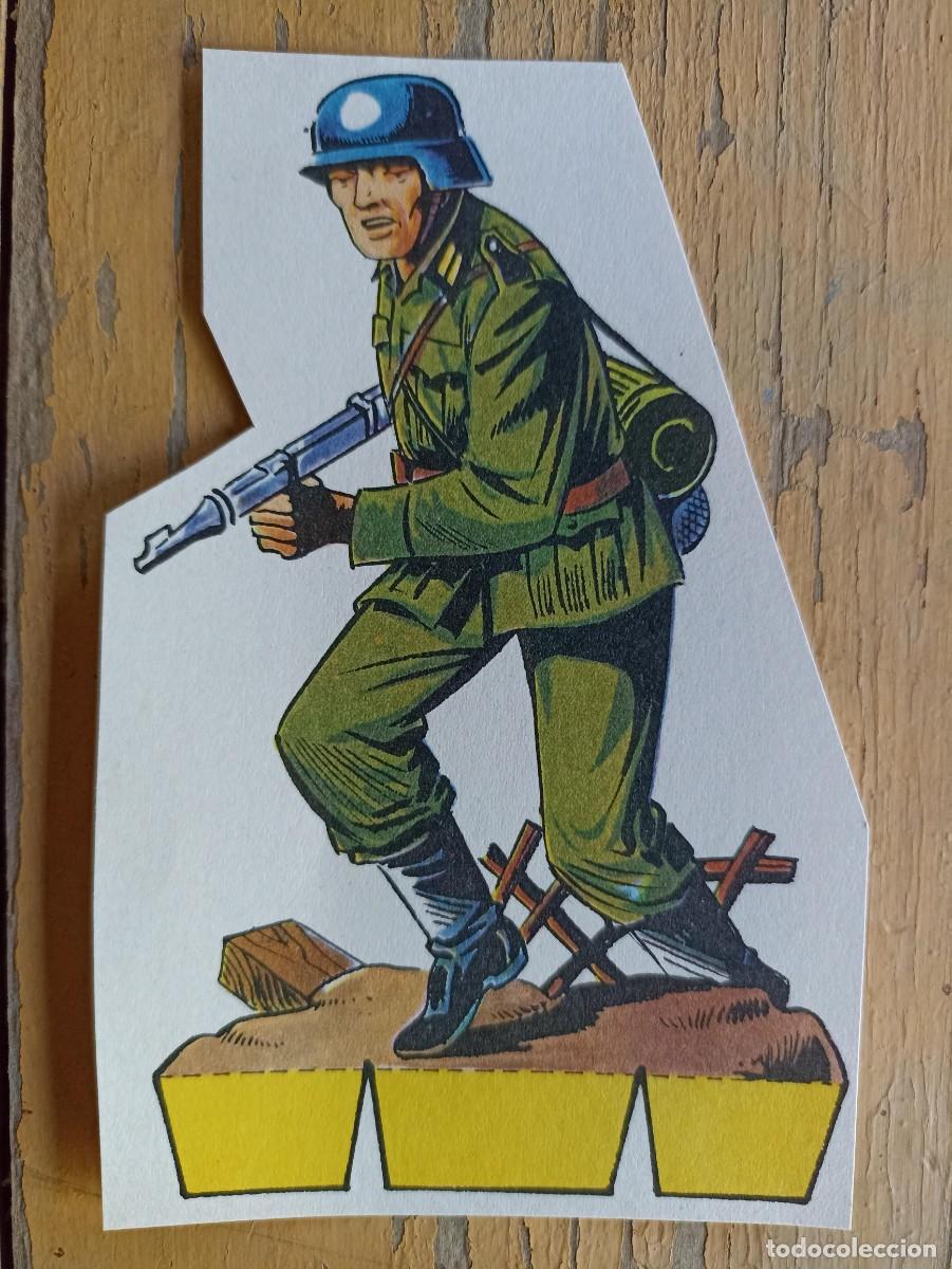 Militaria: Soldado alem&aacute;n recortable de 1970 (C) (III Reich Hitler- Nazi- Alemania) WWII