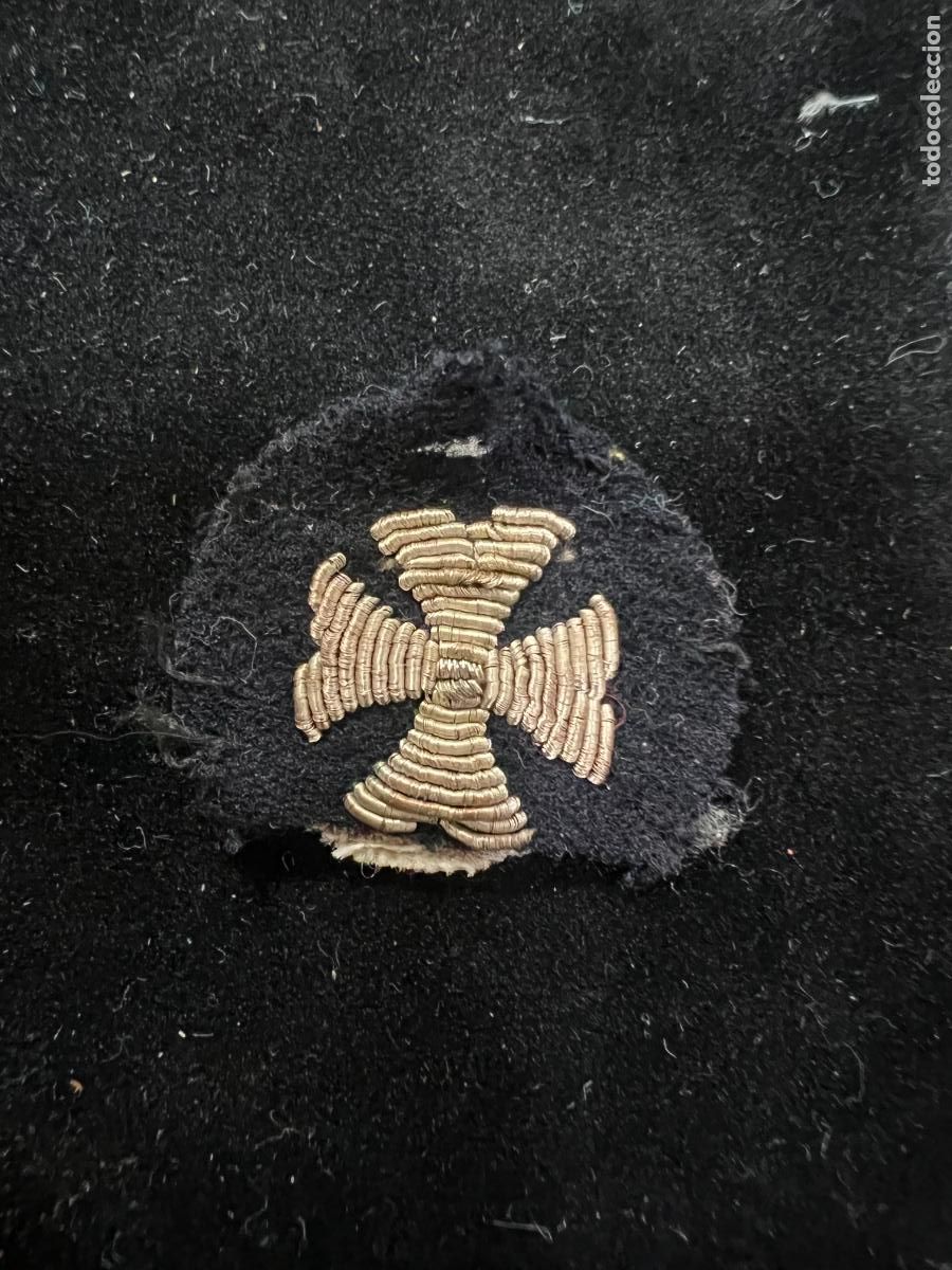 Militaria: ESCUDO BORDADO DE UNIFORME MILITAR - MEDIDA 3 CM