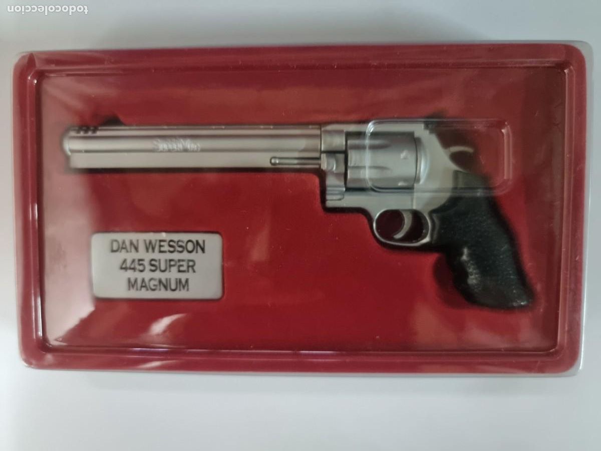 Militaria: Dan Wesson 445 Super Magnum.Escala 1:2,5 Pistolas y Revolveres Orbis RBA
