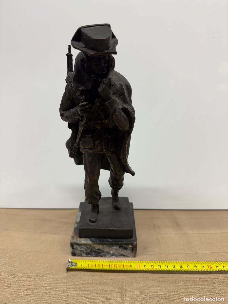 Militaria: FIGURA GUARDIA CIVIL MED.. 30 CMS. ALTO (G)