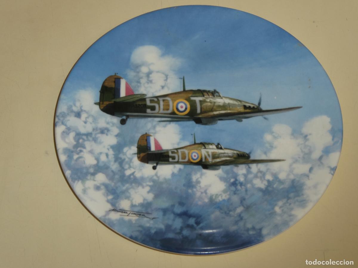 Militaria: PLATO MILITAR PORCELANA REINO UNIDO. CAZAS HURRICANE MK IIWW. LIMITADA NUMERADA. 21CM 350GR