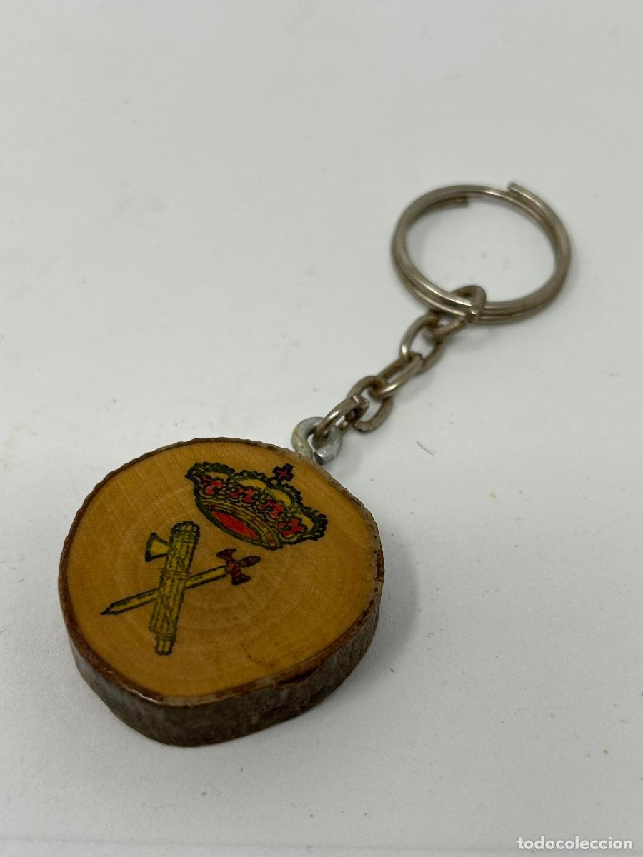 Militaria: Llavero Academia &Uacute;beda de la Guardia Civil