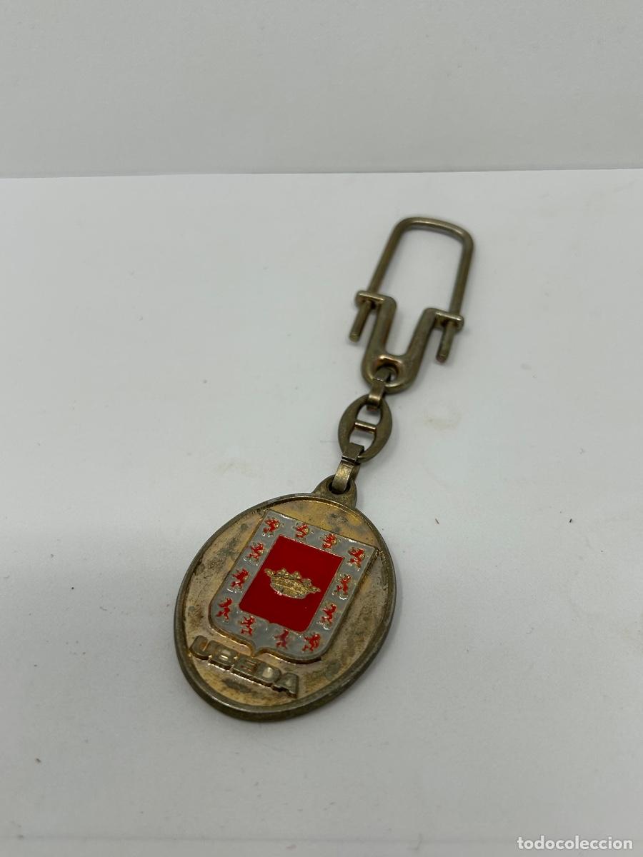 Militaria: Llavero Academia Guardia Civiles
