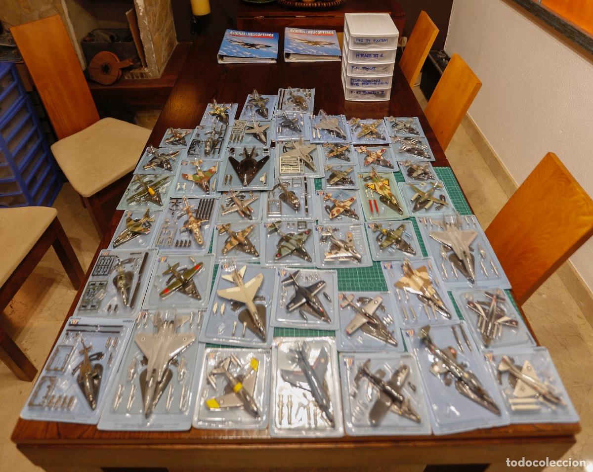 Military Antiques: Colecci&oacute;n &ldquo;Aviones y Helic&oacute;pteros de Guerra&rdquo; completa, 52 fasc&iacute;culos y aviones a 1:100