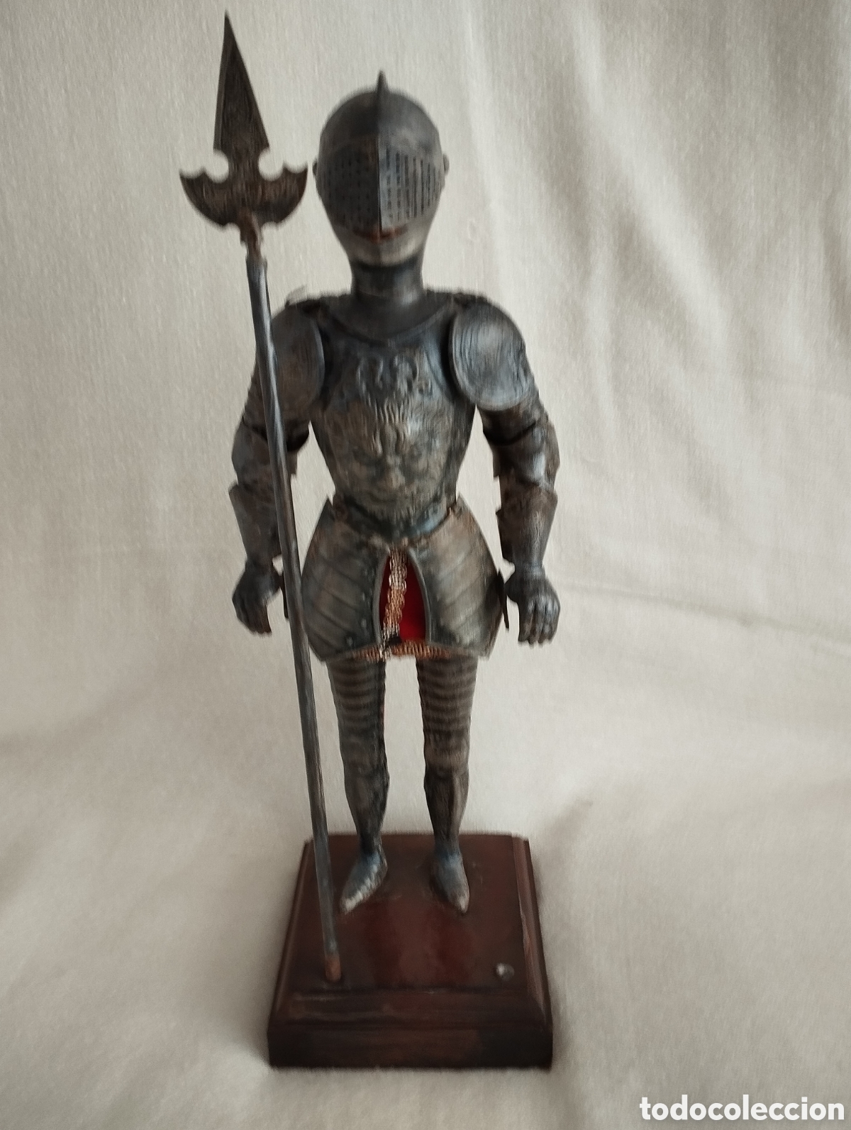 Militaria: AntIgua Escultura Guerrero con Armadura.