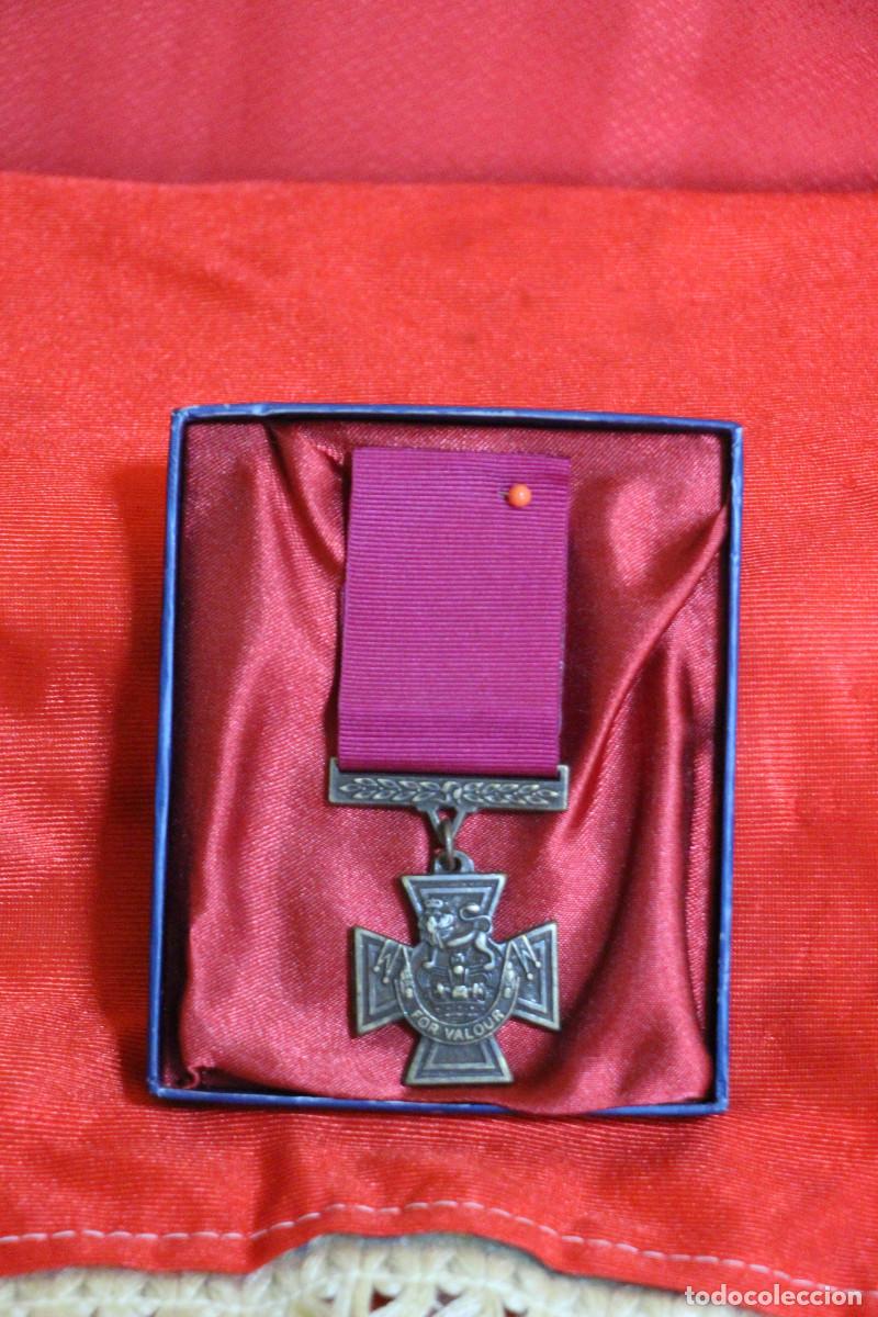 Military Antiques: Medalla cruz de la Victoria (Victoria cross) 1856 Reino Unido