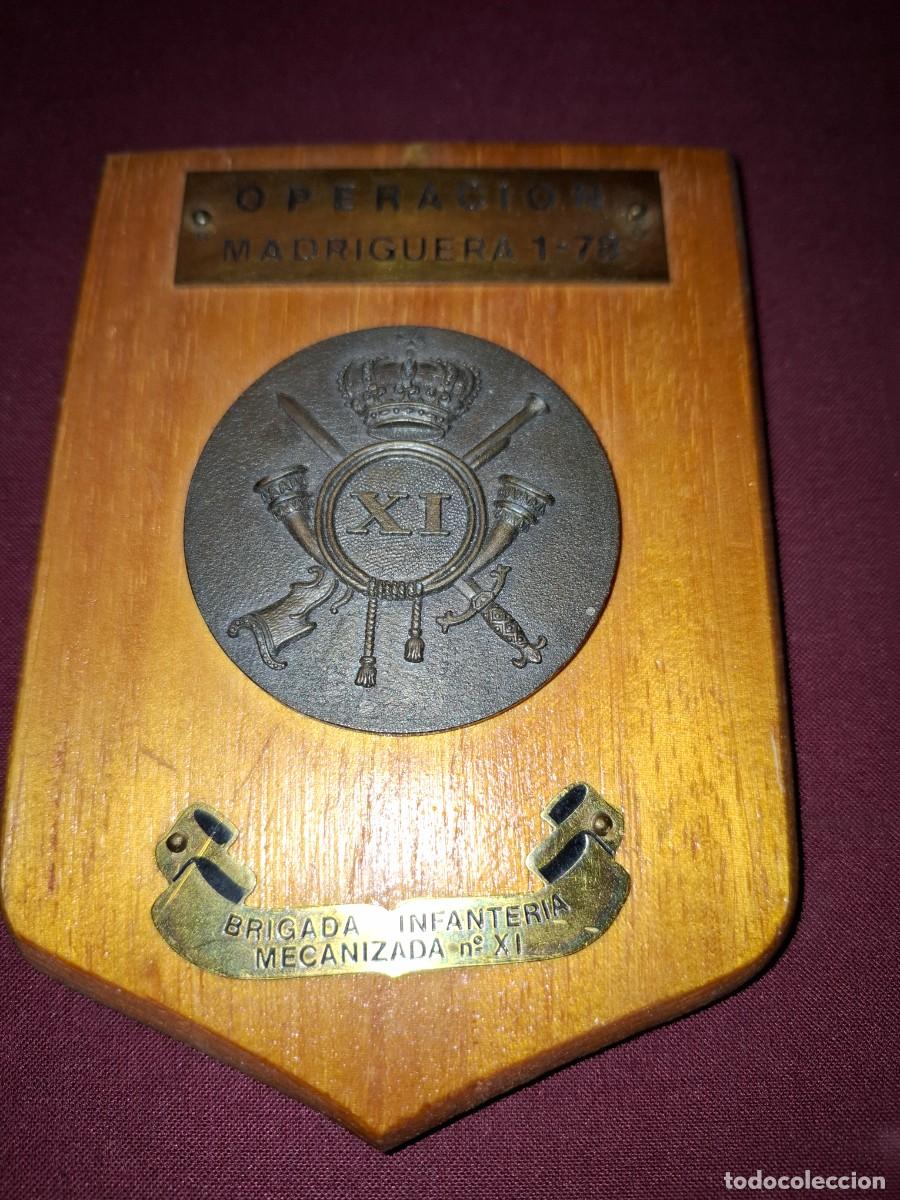 Militaria: Metopa de la brigada de infanter&iacute;a mecaniza n. Xi, operaci&oacute;n madriguera. 1- 1978