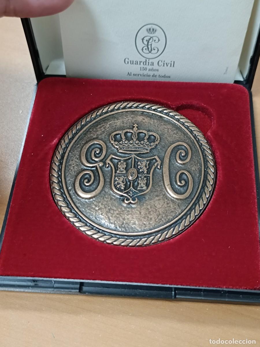 Military Antiques: MEDALLA CONMEMORATIVA 150 A&Ntilde;OS DE LA GUARDIA CIVIL EN BRONCE, CON SU CAJA Y PAPELES