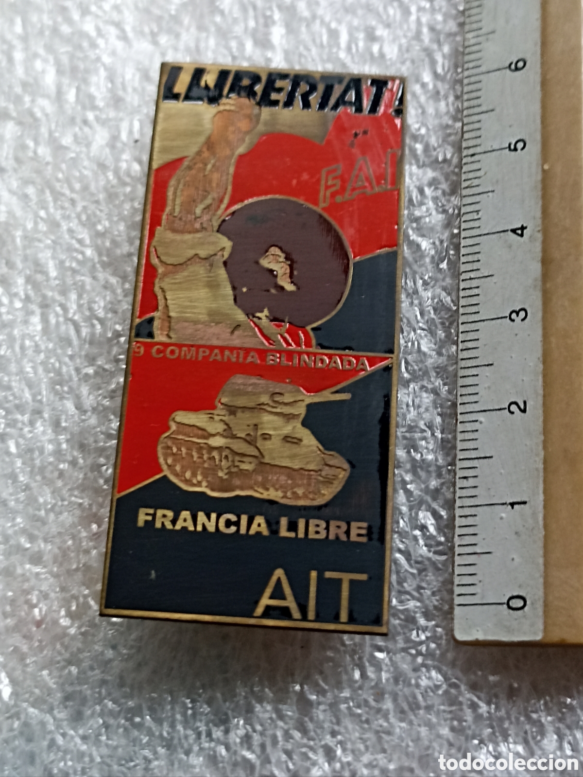 Military Antiques: PLACA DE PECHO, CNT-AIT FRANCIA LIBERTAD