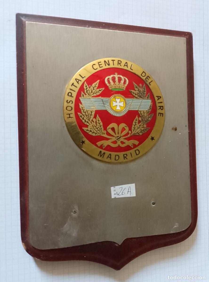 Militaria: Metopa del hospital central del aire, Madrid