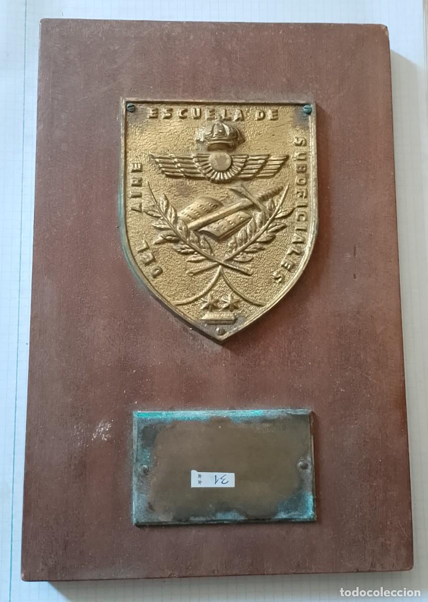 Military Antiques: Metopa de escuela de suboficiales del aire