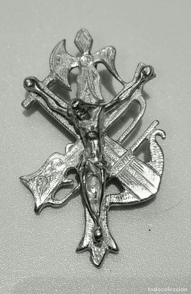 Militaria: colgante cristo de la legi&oacute;n grande 50x28mm + anillas - 10grs