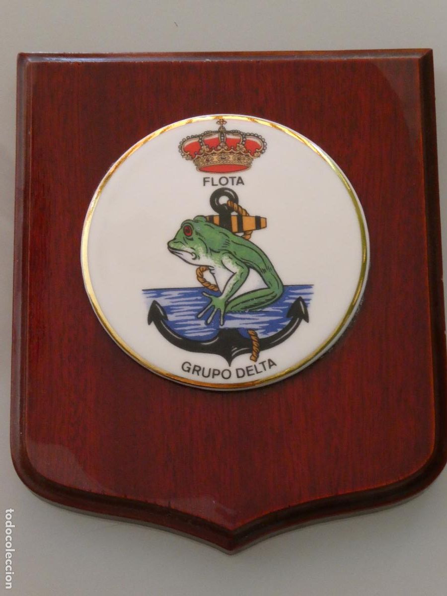 Military Antiques: METOPA MILITAR ARMADA ESPA&Ntilde;OLA. GRUPO ANFIBIO FLOTA GRUPO DELTA. 14X12CM. 180GR