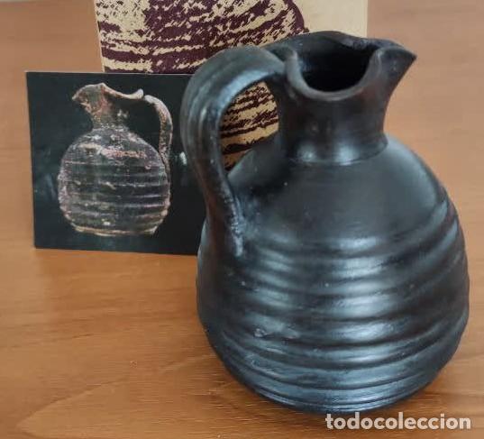 Militaria: Recipiente cer&aacute;mico de inspiraci&oacute;n romana (r&eacute;plica)