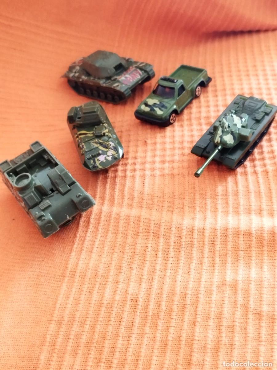 Militaria: Lote de veh&iacute;culos militares de juguete, con faltas. Jeep, tanques.