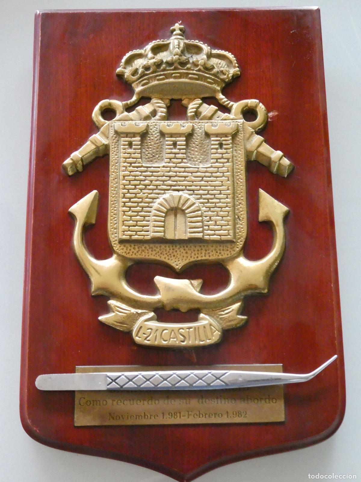 Militaria: METOPA BRONCE MILITAR. ARMADA ESPA&Ntilde;OLA BUQUE TRANSPORTE ANFIBIO L-21 CASTILLA A&Ntilde;O 1982 29X18CM 1,2KG