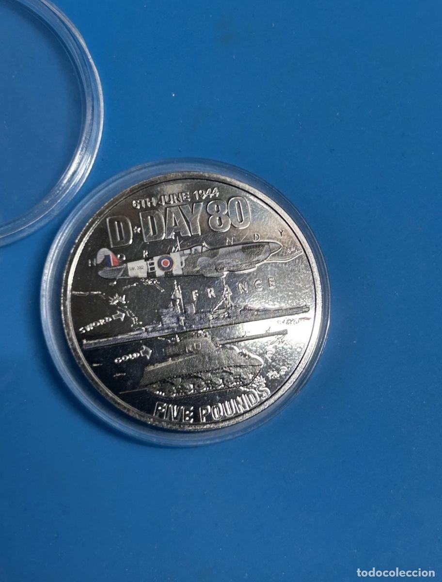 Militaria: Moneda Five Pounds D&iacute;a D 2024