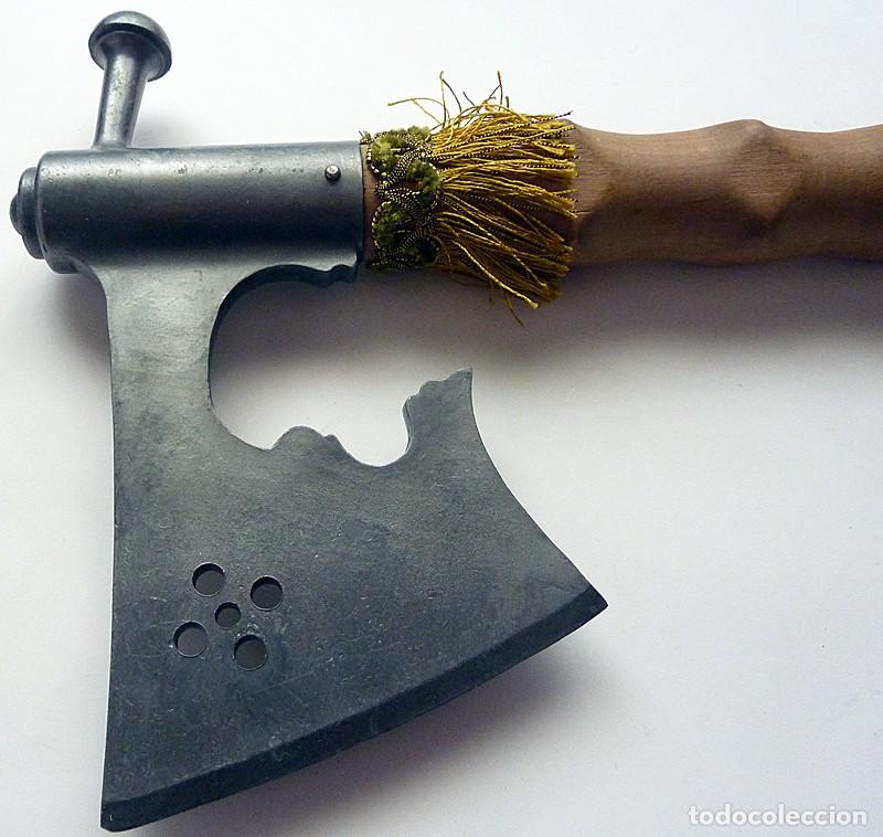 Militaria: HACHA MEDIEVAL DE HIERRO Y MADERA - R&Eacute;PLICA A TAMA&Ntilde;O REAL - 54 CM LARGO - NUEVA