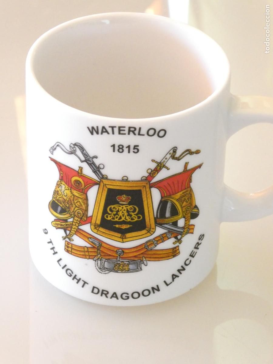 Militaria: JARRA MILITAR DE CER&Aacute;MICA. WATERLOO 1815 9TH LIGHT DRAGOON LANCERS. LANCEROS DE LA REINA. 9CM. 240GR