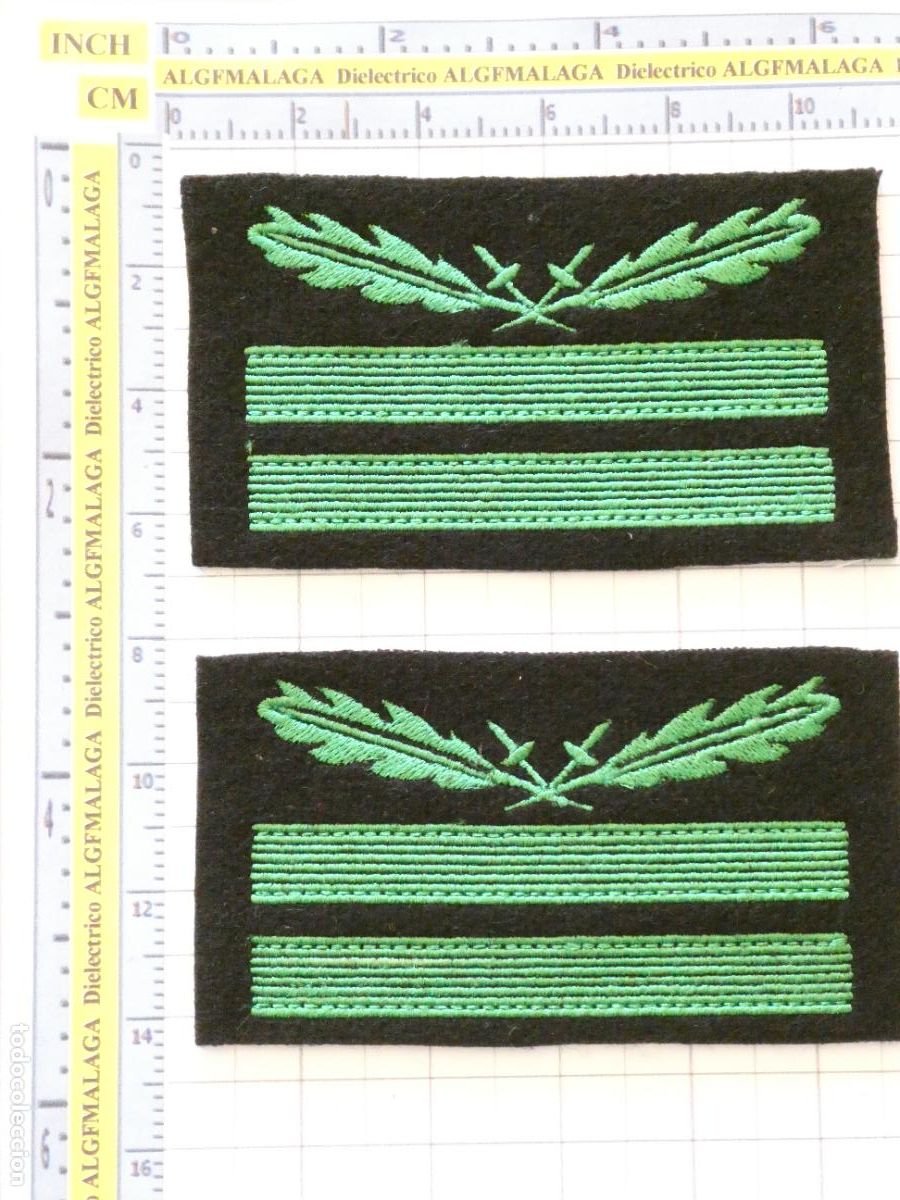 Militaria: 2 PARCHES MILITARES. ALEMANIA NAZI SEGUNDA GUERRA MUNDIAL. INSIGNIA RANGO CAMUFLAJE HEER TENIENTE