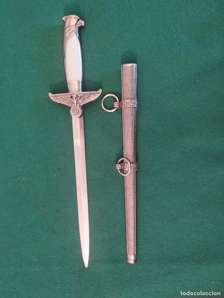 Militaria: Daga de oficial Diplom&aacute;tico Aleman de la WW2. R&eacute;plica de grand calidad.