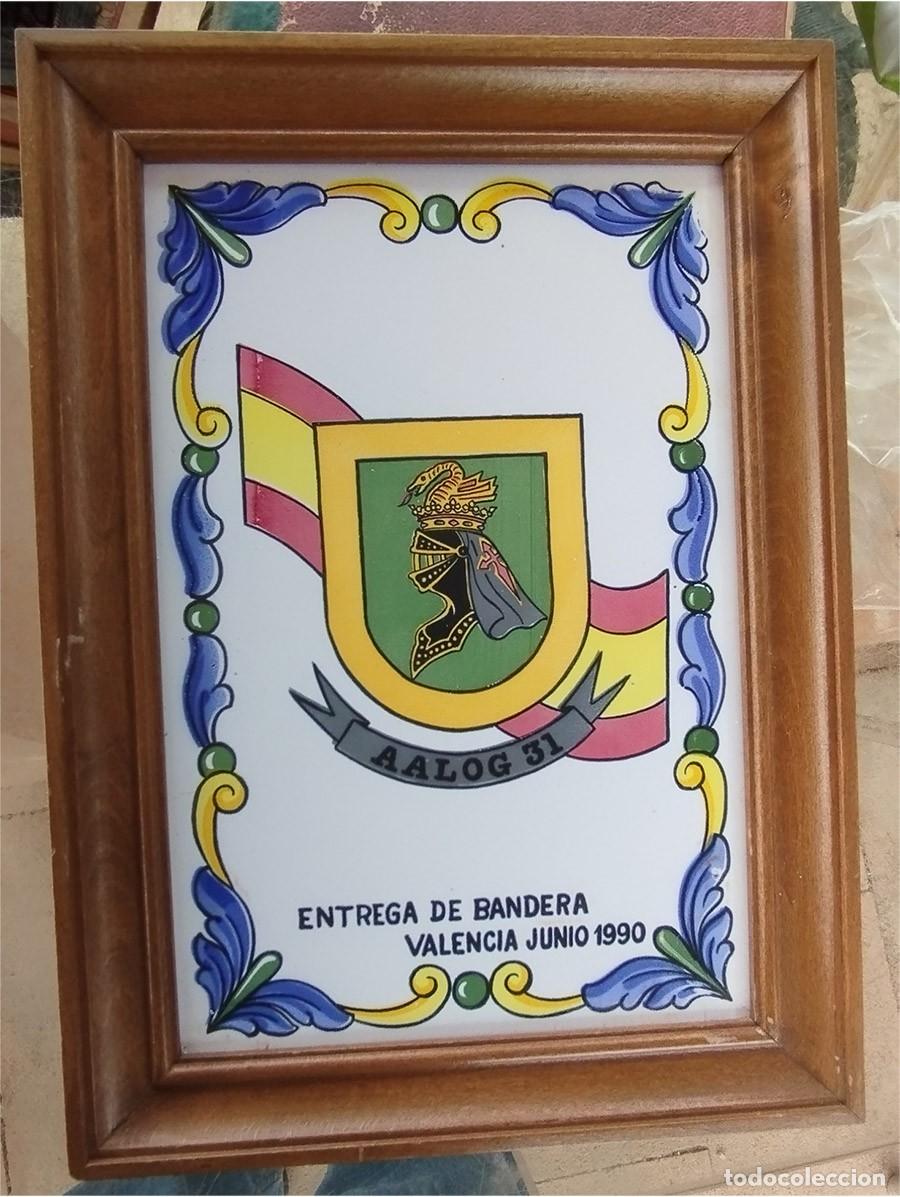 Militaria: METOPA CUADRO CONMEMORATIVO ENTREGA DE BANDERA AALOG 31 VALENCIA 1900 CERAMICA ESMALTADA 36/26 CM