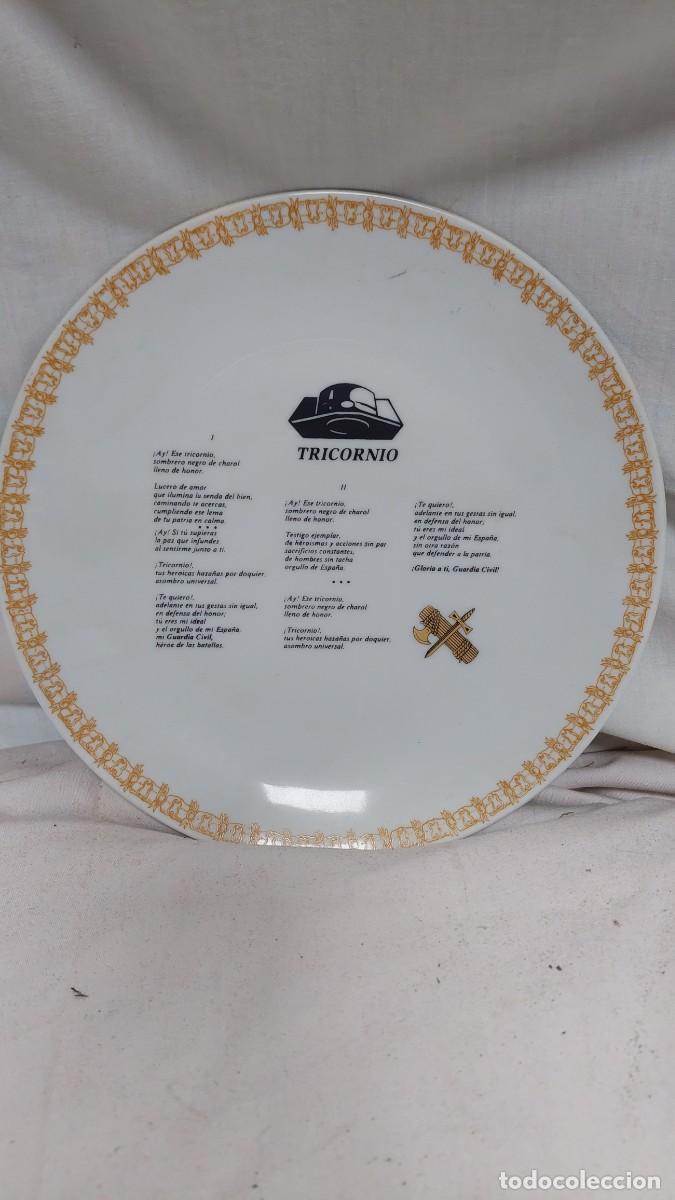 Militaria: Plato alegor&iacute;a Tricornio