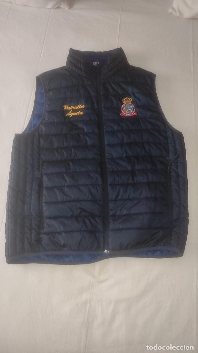 Militaria: Chaleco Patrulla Aguila. Ejercito del Aire. Bordados.